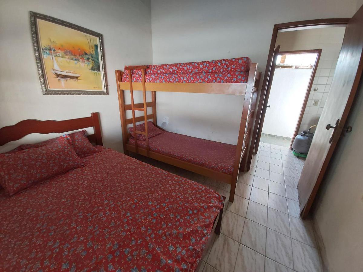 Chalé 0006.03 - Maranduba - Chale - 1 Dorm - 5 Pess - 3 Quadras Do Mar - Piscina Coletiva - Wifi *